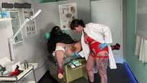 Schmerz und Nadeln in meiner Sissyklinik 