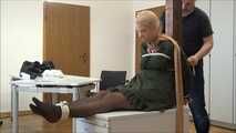 Xara - Geschäftsfrau in Schwierigkeiten im Büro Teil 4 von 9