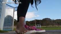Custom: Walkies with my footslut