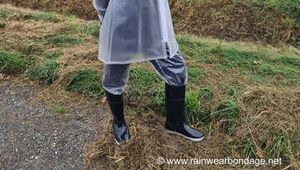 Unser neues Model Miss Amira in Regatta Nylon und tranparentem Regenanzug gefesselt und geknebelt