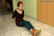 Melina - Gefesselt zu Hause 1