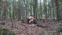 Ayu an den Baum gefesselt 2/2