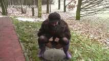 030060 Salma Takes A Pee In Snowy Germany