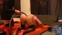 Sucking the slave girl's dirty pussy