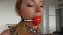 Kate Selfbondage