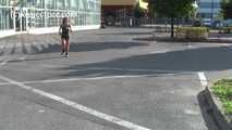 020171 Kathy Jogs In For a Pee