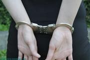 Hinged handcuffs