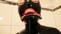 Die sabbernde Gummipuppe
