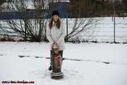 Handschellenspass im Schnee