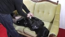 Michelle in einem hogtie 1/3