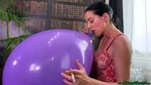 Blow2pop purple U16 while smoking