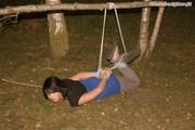 Nadine - Im Wald alleine
