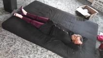 Kim taped 1/4