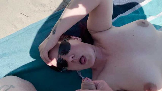 Facial insemination on the public beach