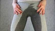 PEE IN LEGGINS