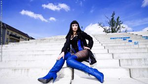 Blue Overknees vs. Blue Sky