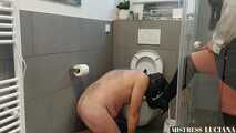 The toilet sponge mouth