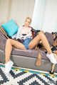 Hotpants, sweaty feet and a pretty face (304 images)