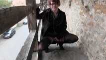 Public Piss Action
