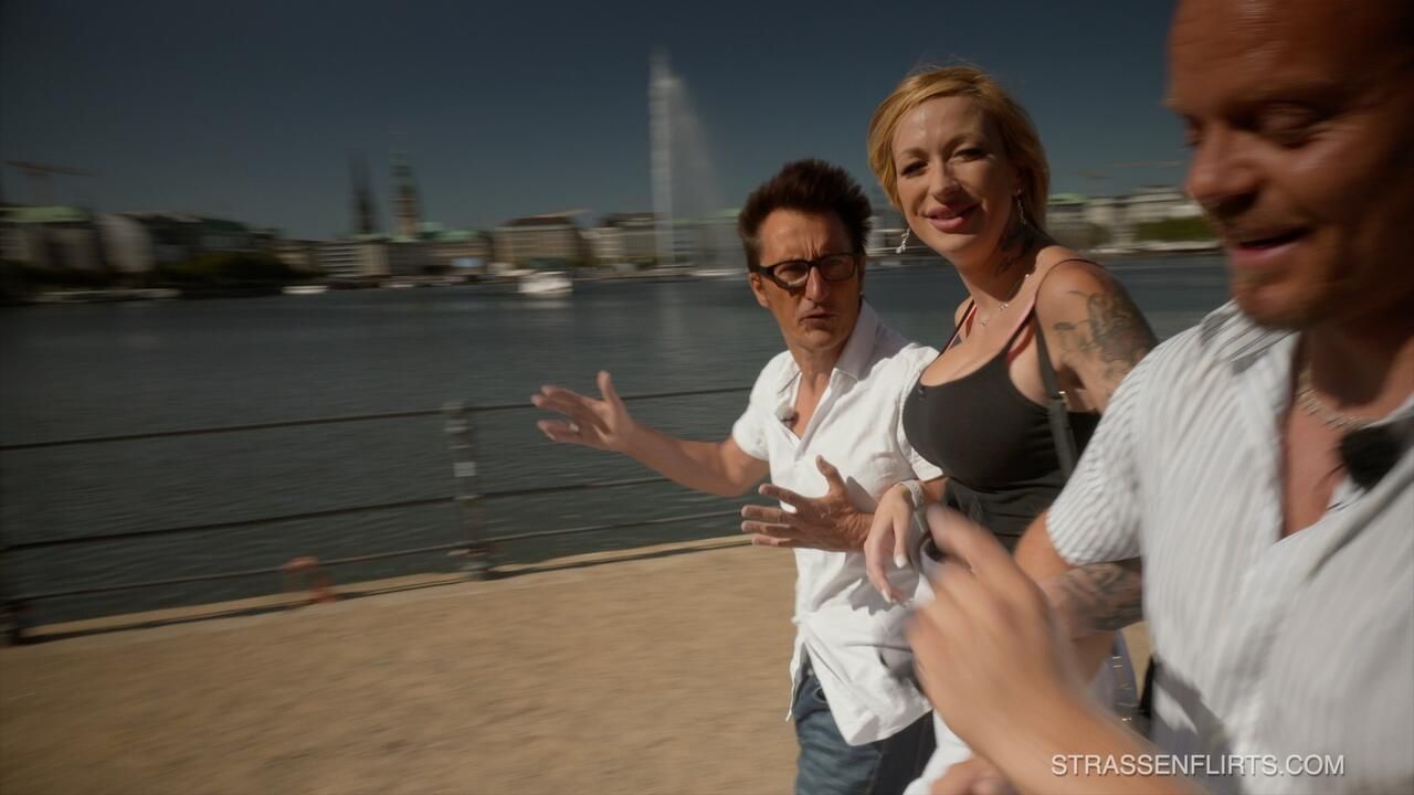 STRASSENFLIRTS 92 Evi Sky