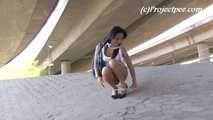 064006 Kima Takes A Pee Under the Overpass