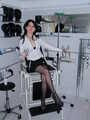 Herrin Nycky im Klinik-Rooms