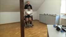 Kyra - Zurück im Büro Teil 4 von 7