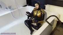 rubberbitch in latex happiness