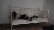 Ayu Bed tied 2