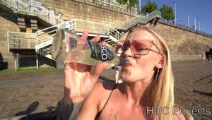 The blonde Sin Ariela