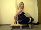 Sit and tied on a palette 3/3