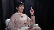 Interview with smoking lady with over 25 years of smoking experience