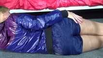 Watching sexy Pia wearing a sexy oldschool blue shiny nylon shorts and a rain jacket during her workout (Video)