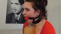 Mia Selfbondage