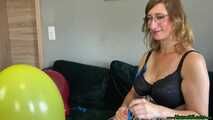 sexy Blow2pop four 12inch and one U12 in bra