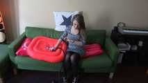 288 Steffi home alone