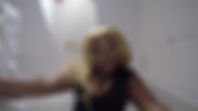 Custom: Big juicy kisses