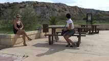 016185 Eve Pees In The Picnic Area