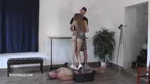Bonnie and boyfriend love each other on the slave's balls