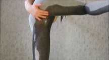 PEE IN LEGGINS