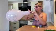 oily blow2pop four balloons with titplay