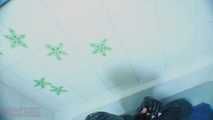 Geiles Gummi in der Wanne 3