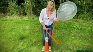 sexy outdoor double lift pump2pop six balloons