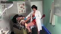 Schmerz und Nadeln in meiner Sissyklinik 