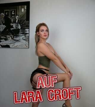 Doing a bit of a Lara Croft from Tomb Raider ;D