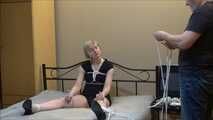 Stefanie - Kitzelige Stefanie Teil 2 von 4