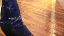 Boot latex praise