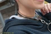 Tight neckcuffed