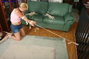 Sarah fighting against the rope