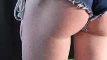 Buttocks in hot pants